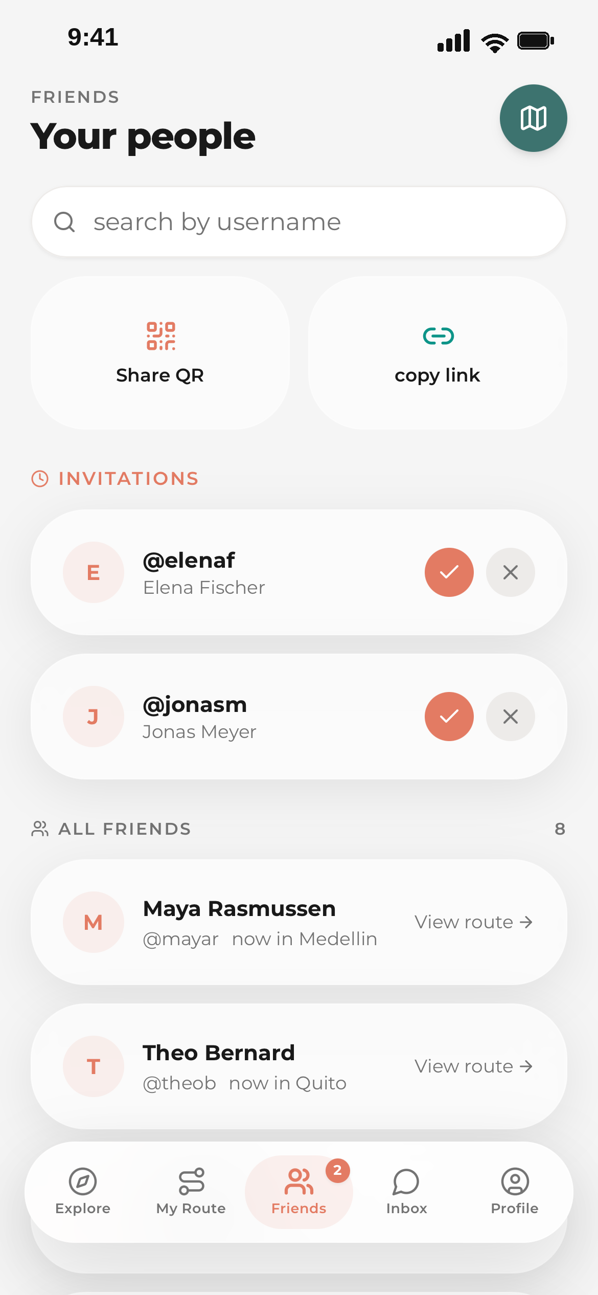 The Crosser friends screen, with pending requests and the people you travel with